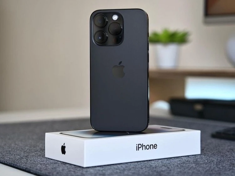 iphone 13 pro max 256 ou 2,000