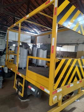 Caminhão Pintura Viária  