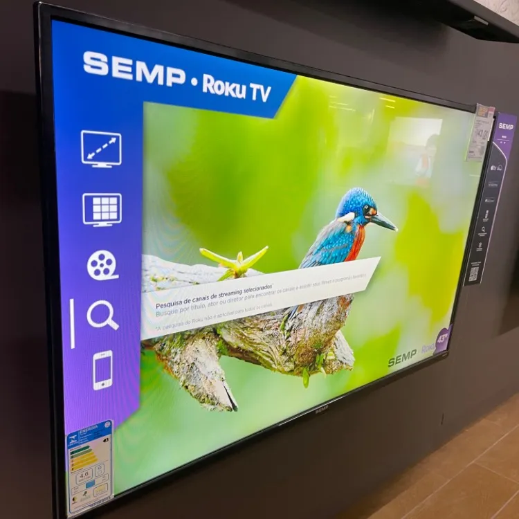 Smart TV 43" LED FHD SEMP R6610 com sistema operacional Roku, Wi-Fi, compatível com Google Assistente, Alexa e Apple Homekit